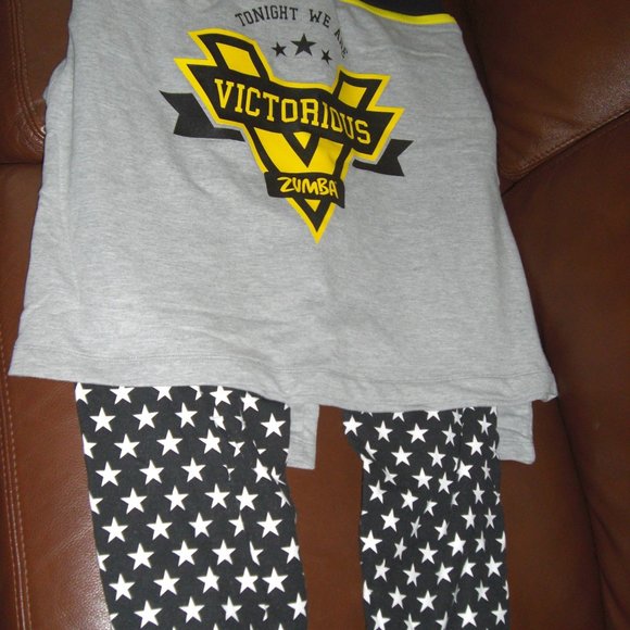 Zumbawear 2-piece "Victorious" set - Size M - Picture 1 of 2